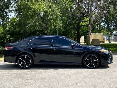 Used 2018 Toyota Camry XSE w/ Driver Assist Package FWD image 8