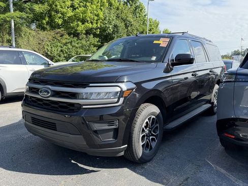 Used 2024 Ford Expedition Max XLT AWD/4WD image 1