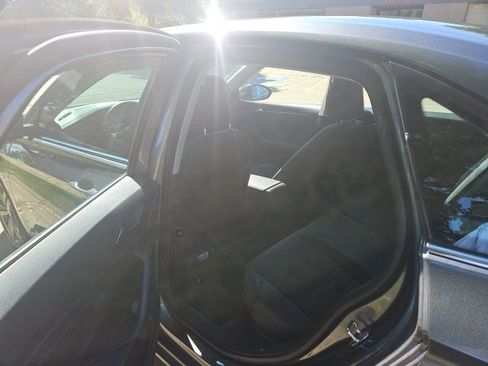 Used 2023 Volkswagen Jetta SE FWD image 13
