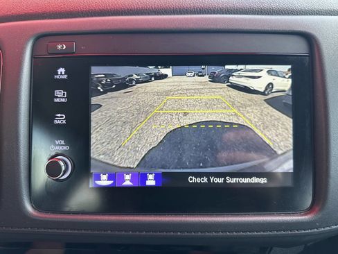 Used 2020 Honda HR-V Touring image 19