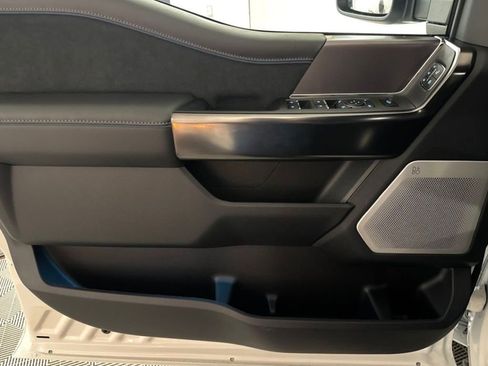 New 2026 Ford F450 Platinum w/ FX4 Off-Road Package image 24