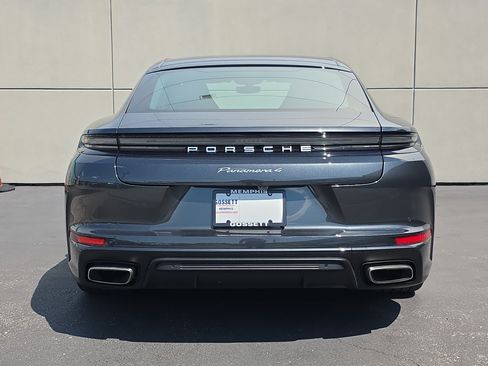 Used 2024 Porsche Panamera image 6