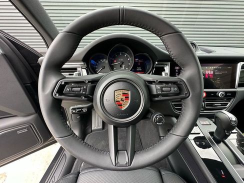 Used 2026 Porsche Macan Turbo AWD/4WD image 16
