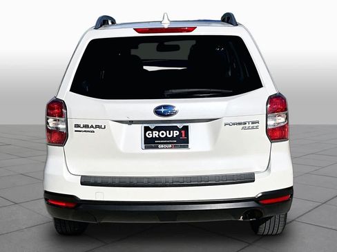 Used 2016 Subaru Forester 2.5i Premium AWD/4WD image 5