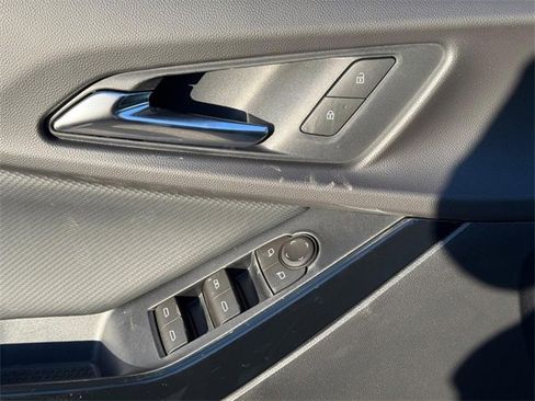 New 2026 Chevrolet Equinox LT image 16