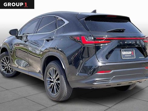 Used 2024 Lexus NX 250 FWD w/ Cold Area Package image 10