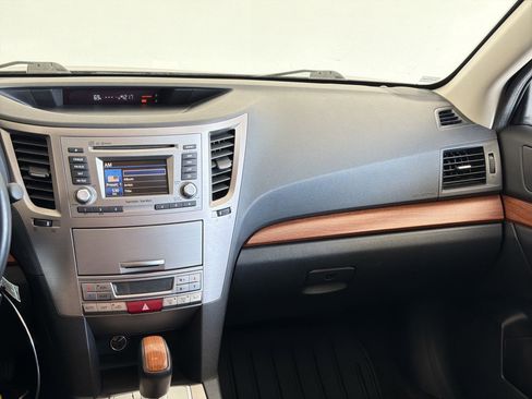 Used 2013 Subaru Outback 3.6R Limited w/ Moonroof Pkg image 27