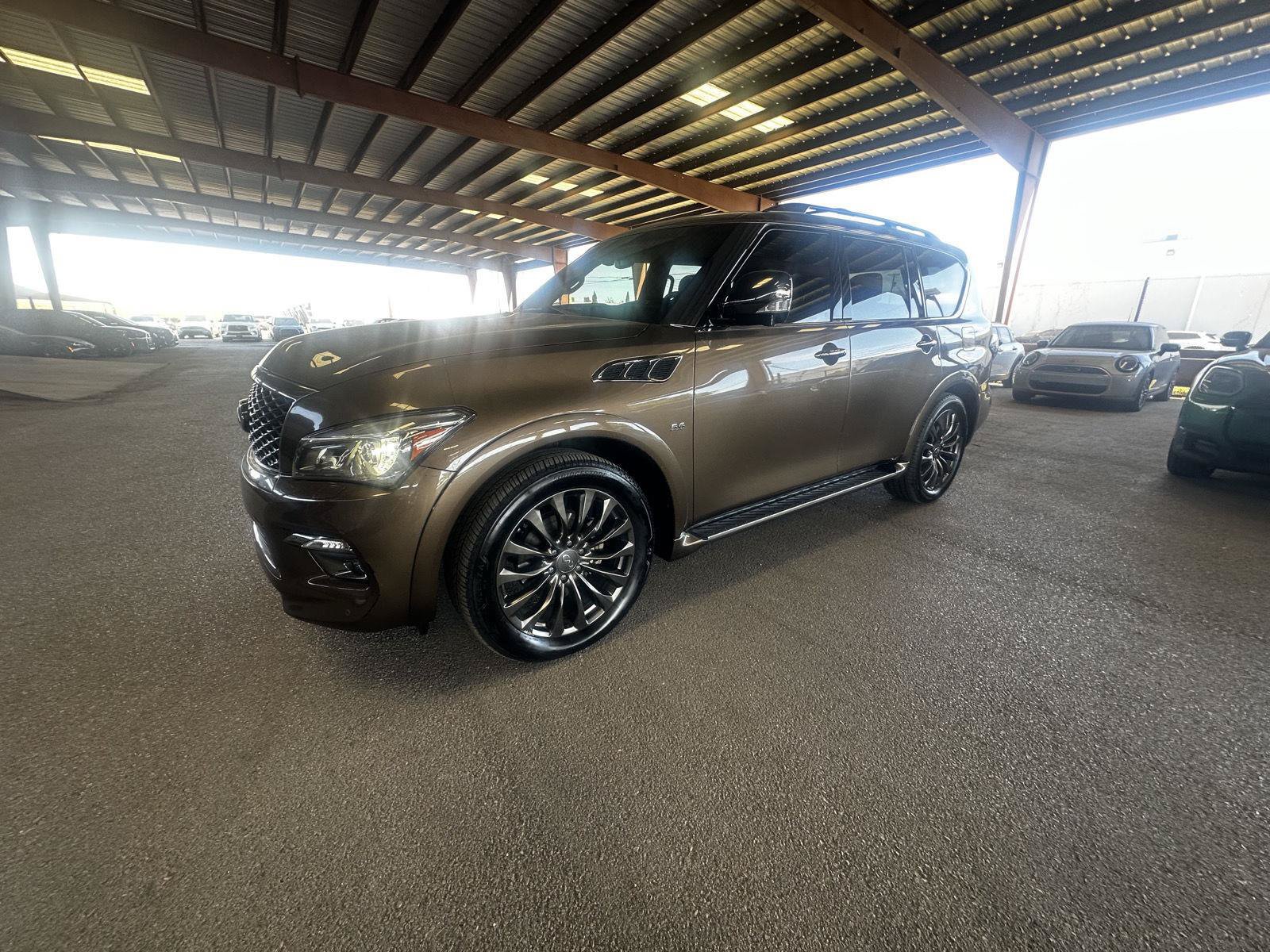 Used 2017 INFINITI QX80 Limited AWD/4WD image 1