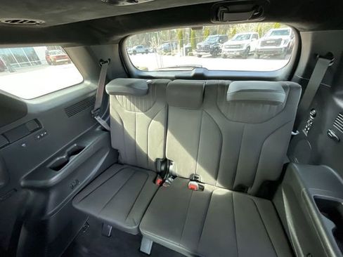 Used 2024 Hyundai Palisade Calligraphy image 17
