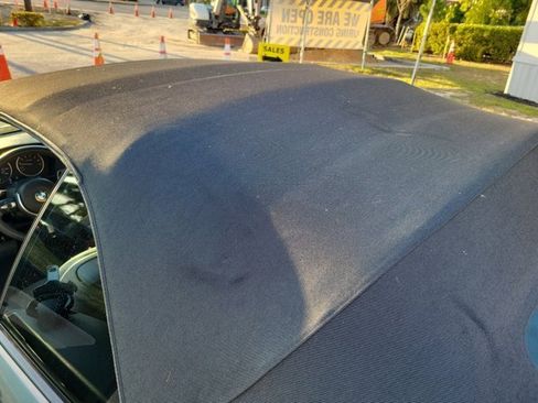 Used 2015 BMW M235i Convertible image 20