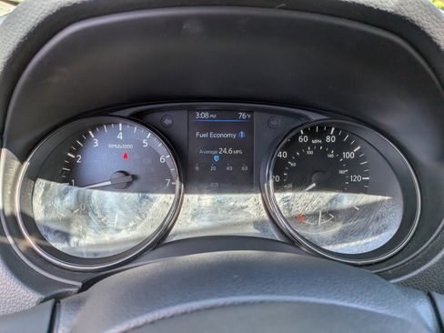 Used 2019 Nissan Rogue SV AWD/4WD image 28