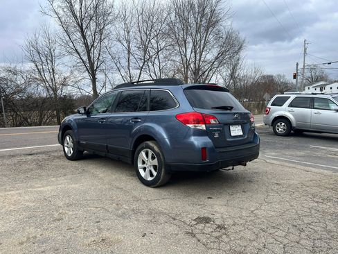 Used 2013 Subaru Outback 3.6R Limited w/ Moonroof Pkg image 13