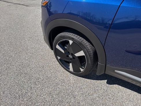 New 2026 Nissan Kicks SR w/ SR Premium Package AWD/4WD image 40