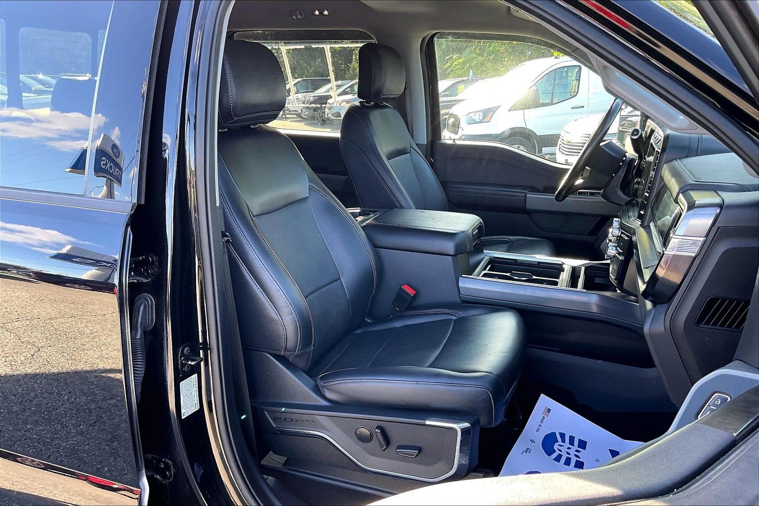Used 2024 Ford F350 Lariat w/ Lariat Ultimate Package AWD/4WD image 7