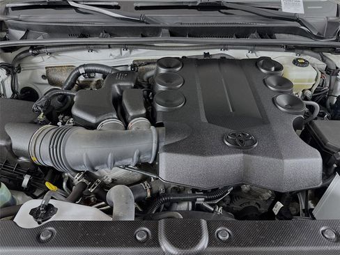 Used 2022 Toyota 4Runner Limited image 65