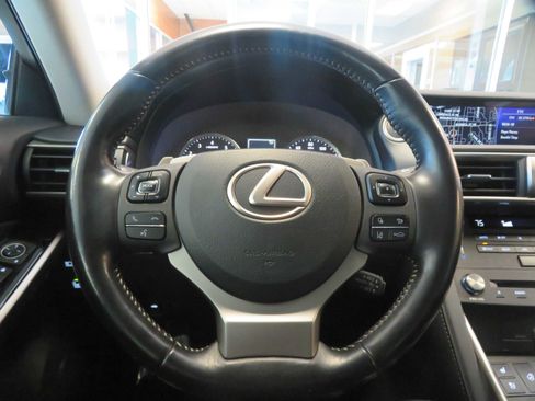 Used 2020 Lexus IS 300 w/ Navigation Package image 29
