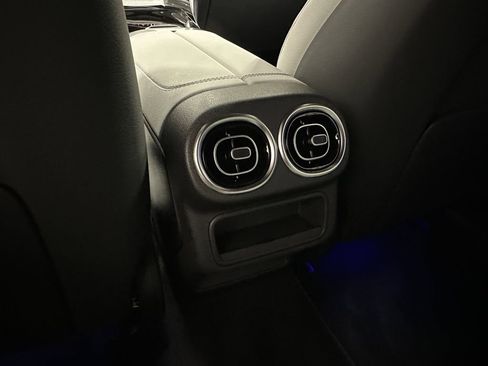 New 2026 Mercedes-Benz GLC 300 image 28