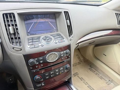 Used 2013 INFINITI G37 x Sedan w/ Premium Pkg image 13