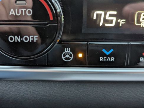 New 2026 Nissan Rogue Platinum image 17