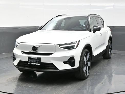 Used 2023 Volvo XC40 Recharge Ultimate w/ Protection Package Premier image 2