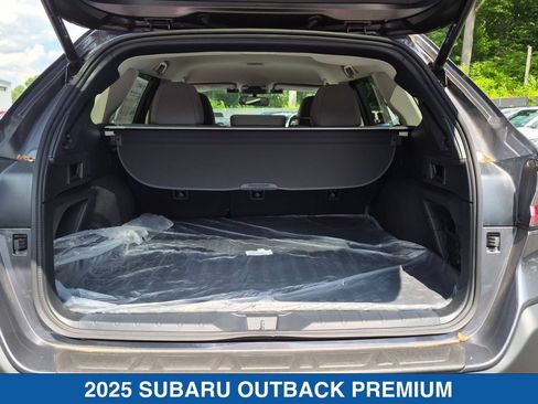 Certified 2025 Subaru Outback Premium AWD/4WD image 31