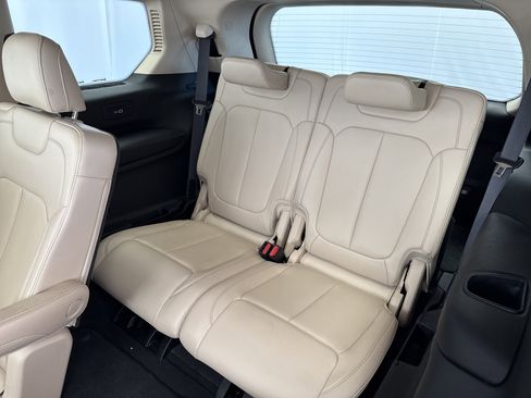 Used 2021 Jeep Grand Cherokee L Limited image 19