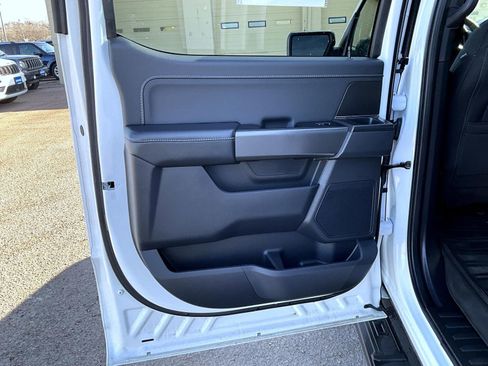 Used 2024 Ford F150 XLT w/ XLT Black Appearance Package image 21