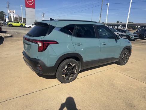 Certified 2024 Kia Seltos EX image 17