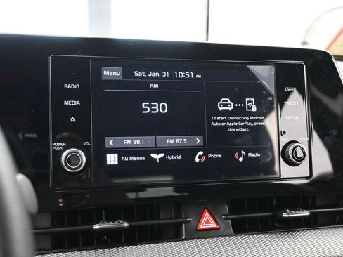 Used 2025 Kia Sportage LX image 20