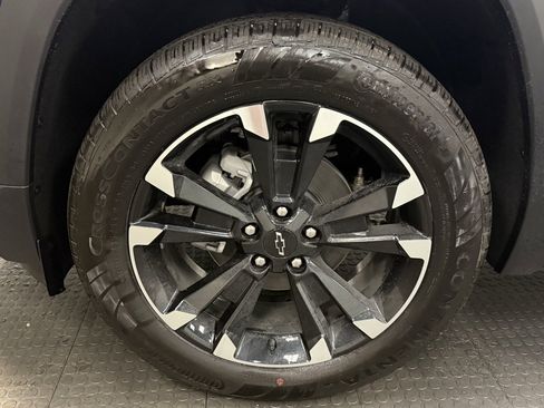 New 2026 Chevrolet Equinox RS w/ LPO, Floor Liner Package image 10