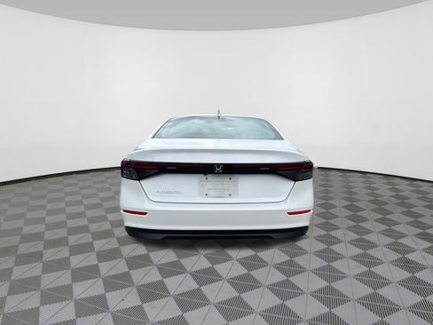 Certified 2023 Honda Accord EX image 6