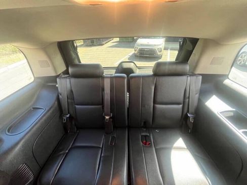 Used 2013 Chevrolet Tahoe LTZ RWD image 15