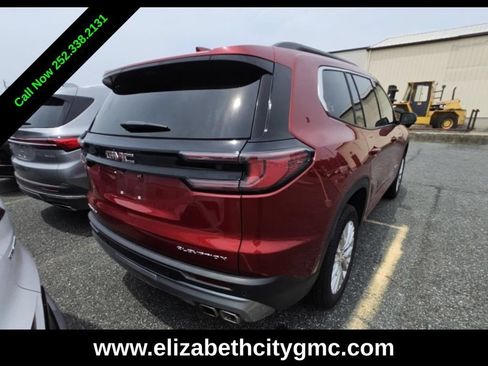 Used 2026 GMC Acadia Elevation w/ Elevation Premium Package FWD image 3