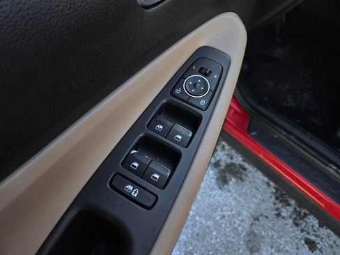 Used 2023 Hyundai Santa Fe SE image 12