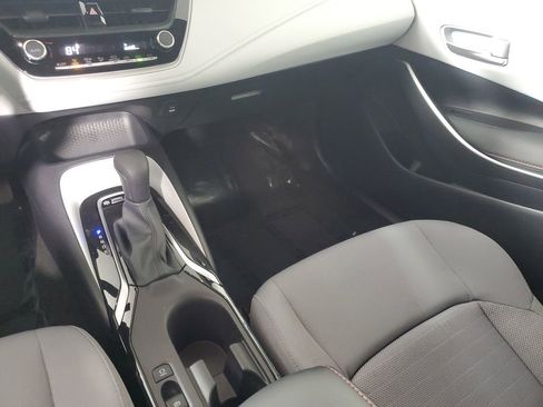 Used 2025 Toyota Corolla SE image 16