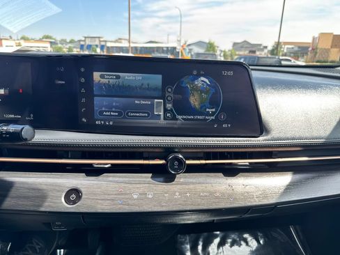 Used 2024 Nissan Ariya AWD image 17