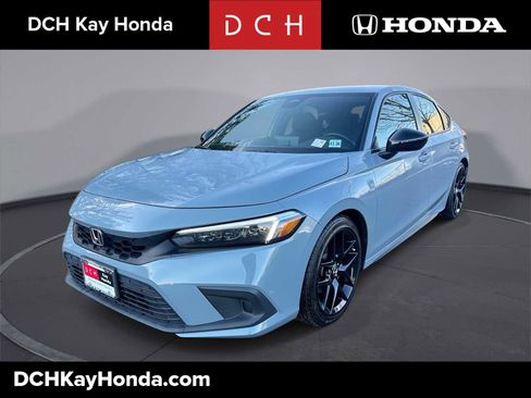 Used 2022 Honda Civic Sport image 1