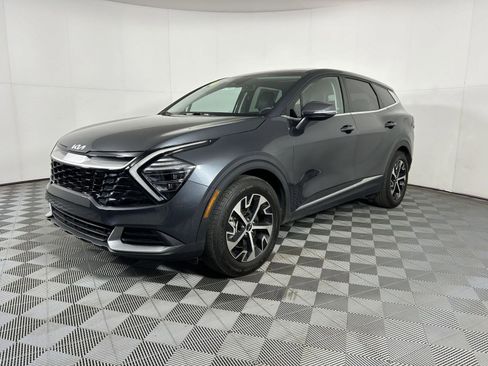 Certified 2024 Kia Sportage EX image 3