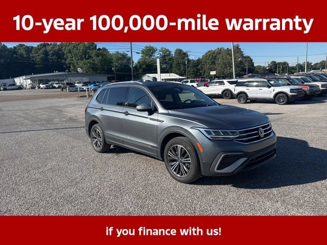 Used 2024 Volkswagen Tiguan Wolfsburg Edition FWD image 12