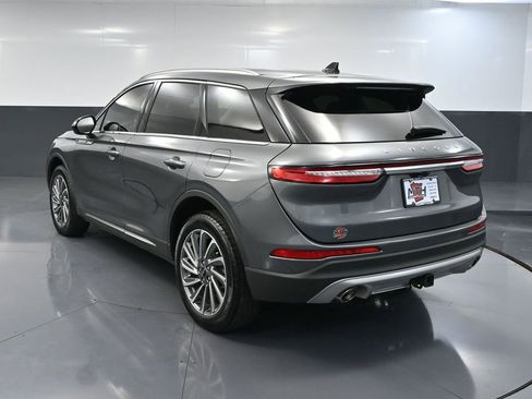 Used 2024 Lincoln Corsair Reserve w/ Towing Package image 9