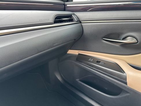 Used 2019 Lexus ES 350 w/ Premium Package FWD image 27