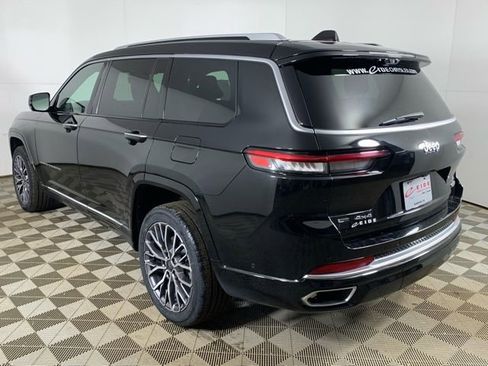 Used 2022 Jeep Grand Cherokee L Summit w/ Advanced Protech Group IV image 7