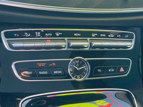 Used 2017 Mercedes-Benz E 300 image 17