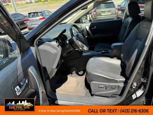 Used 2012 Nissan Rogue SL AWD/4WD image 9