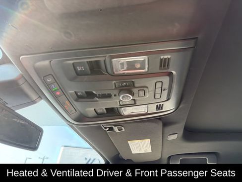 Used 2021 GMC Yukon XL Denali RWD image 30