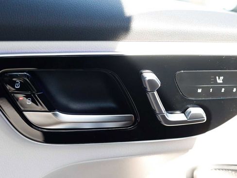 Used 2026 Mercedes-Benz GLC 300 GLC 300 image 24