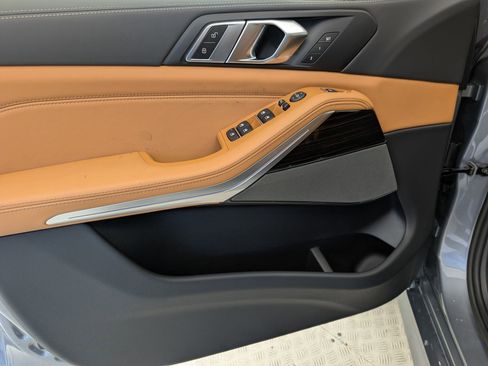 New 2026 BMW X5 xDrive40i w/ M Sport Package image 14