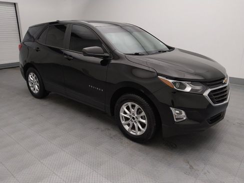Used 2020 Chevrolet Equinox LS image 11