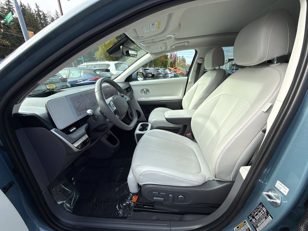 Used 2023 Hyundai Ioniq 5 Limited AWD/4WD image 9
