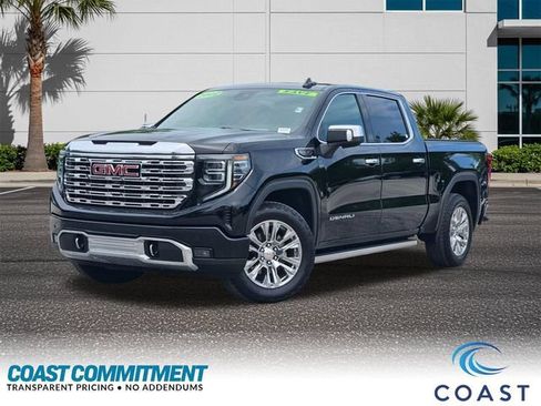 Used 2022 GMC Sierra 1500 Denali AWD/4WD image 1